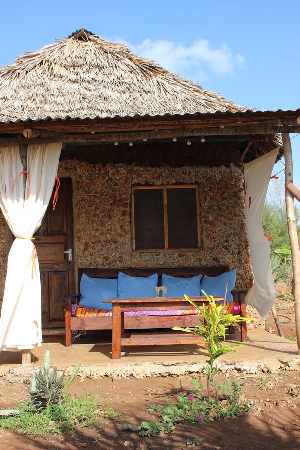 Bahati Diani House Glamping Diani Beach Kültér fotó