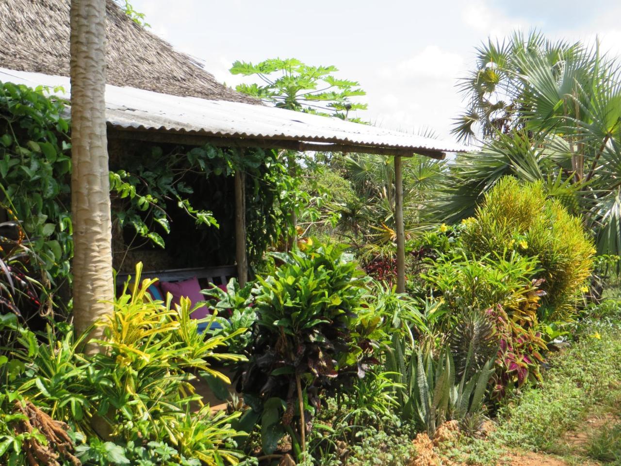 Bahati Diani House Glamping Diani Beach Kültér fotó